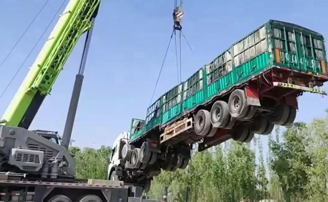 桦南道路脱困救援案例